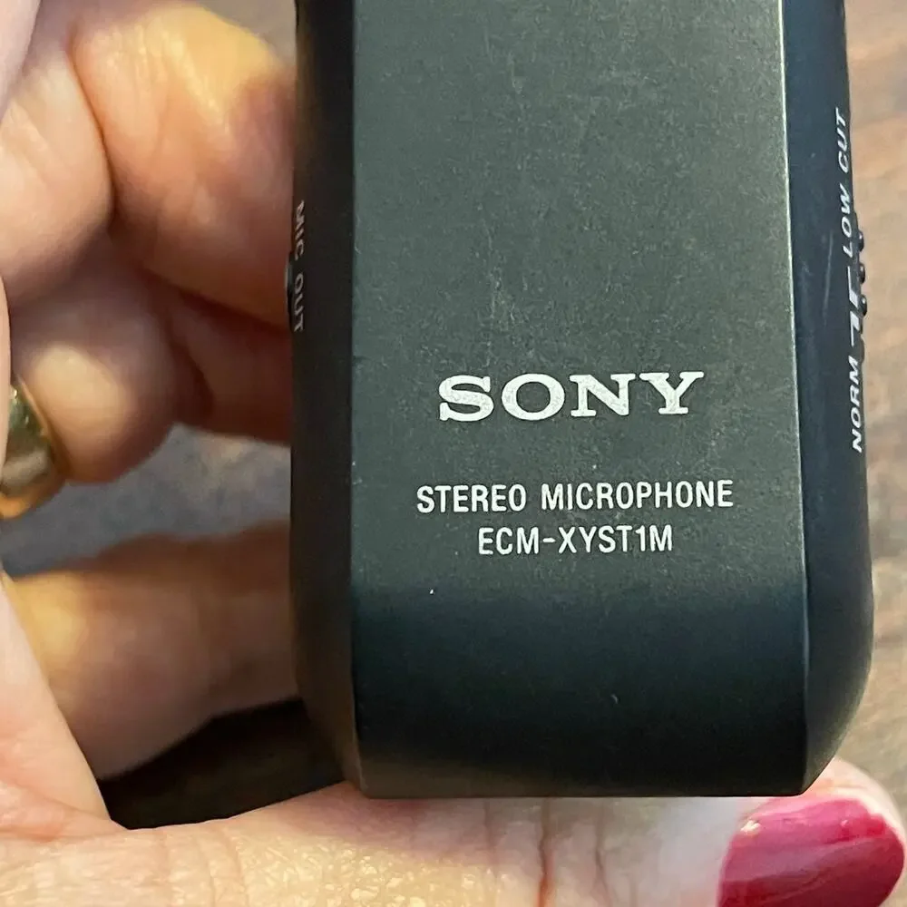 SONY A-6000 Camera PARTS ONLY 24.3mp w/ Acc. Sony Microphone + 2 Lens & More